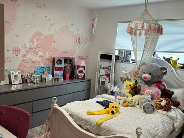 Дом в аренду по адресу 20375 NE 22nd Pl - фото 5971471