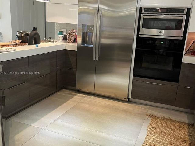 Дом в аренду по адресу 20375 NE 22nd Pl - фото 5971482