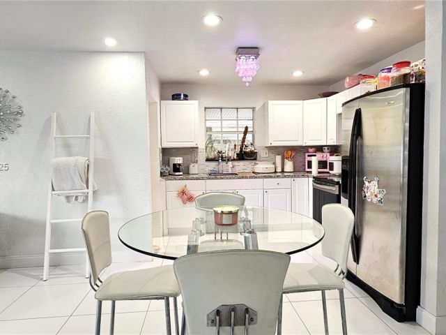 Продажа дома по адресу 2230 NW 175th St - фото 6009521