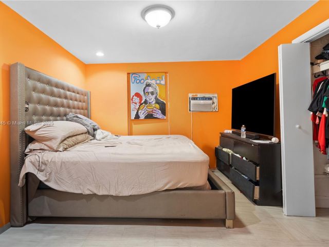 Продажа дома по адресу 34 NW 34th Ter - фото 5987224