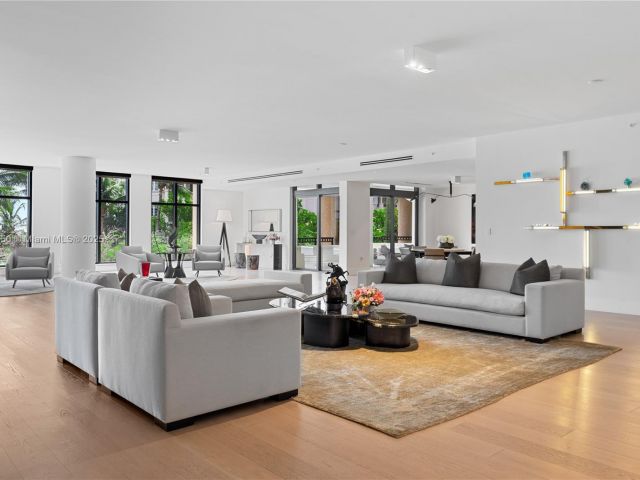 Продажа квартиры #7025 - фото 5975646