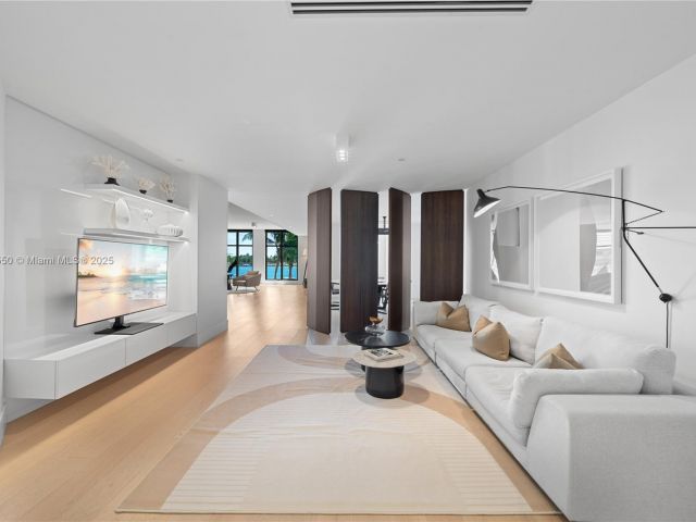 Продажа квартиры #7025 - фото 5975660