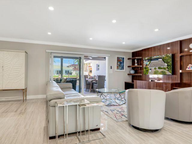 Дом в аренду по адресу 831 Dover Street - фото 5973581