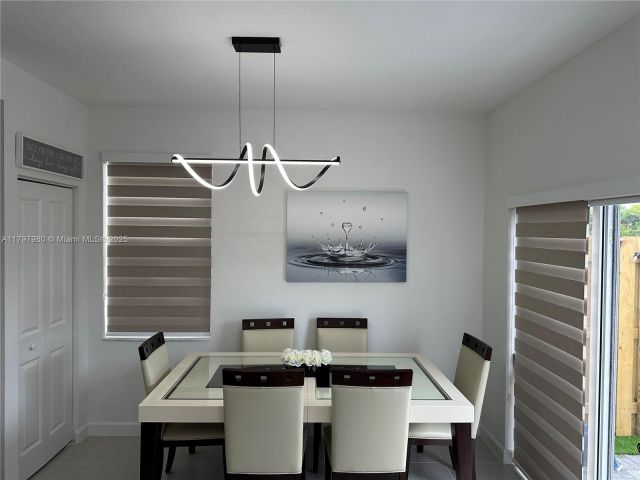 Продажа дома по адресу 29196 SW 163rd Ct - фото 7453897