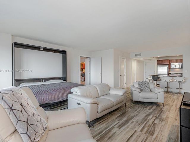 Продажа квартиры #1532 - фото 6029054