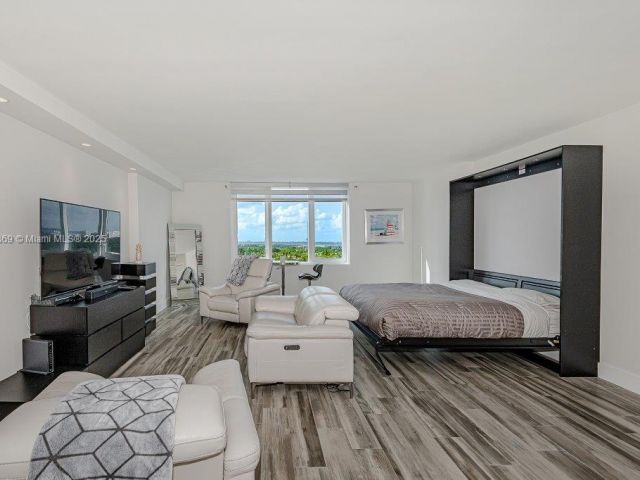 Продажа квартиры #1532 - фото 6029068