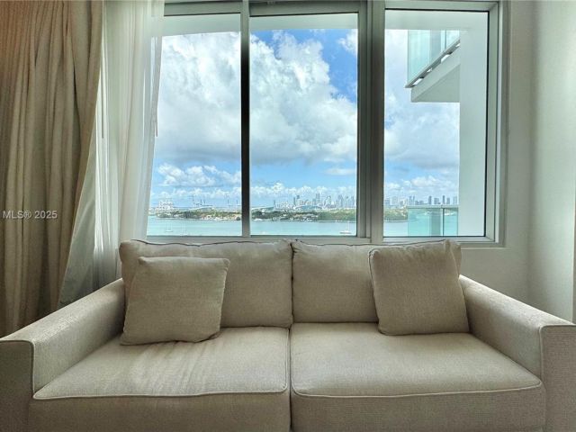 Продажа квартиры #1108 - фото 5974178