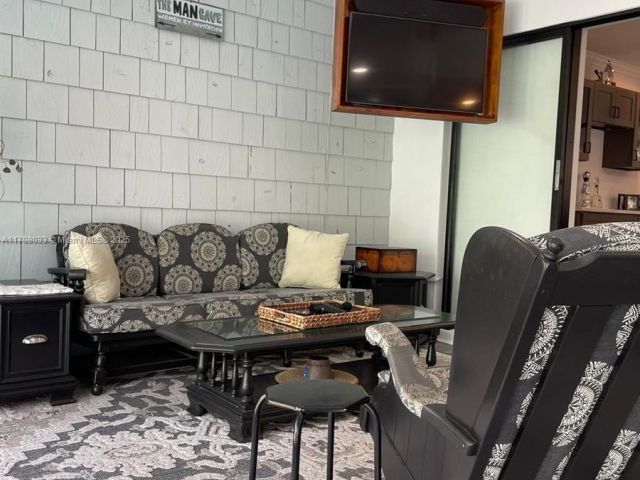 Дом в аренду по адресу 2230 N 50th Ave 0 - фото 5984464