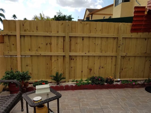 Дом в аренду по адресу 11795 SW 18th St 3-31 - фото 5973115