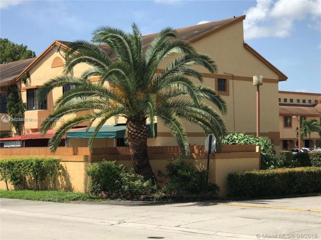 Дом в аренду по адресу 11795 SW 18th St 3-31 - фото 5973118