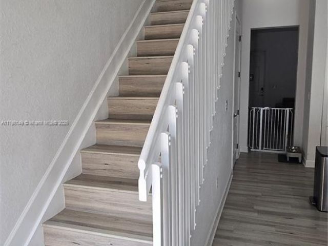 Продажа дома по адресу 531 SW 147th Ave 2-4 - фото 6000026