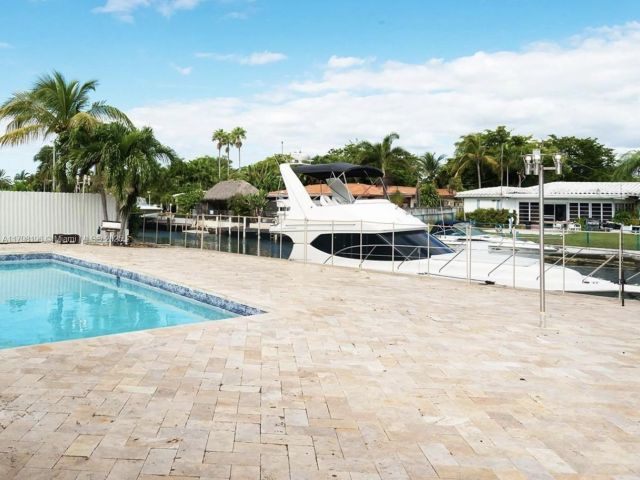 Продажа дома по адресу 2055 Keystone Blvd - фото 5976855