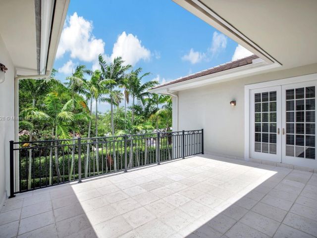 Дом в аренду по адресу 797 Ridgewood Rd - фото 5975688