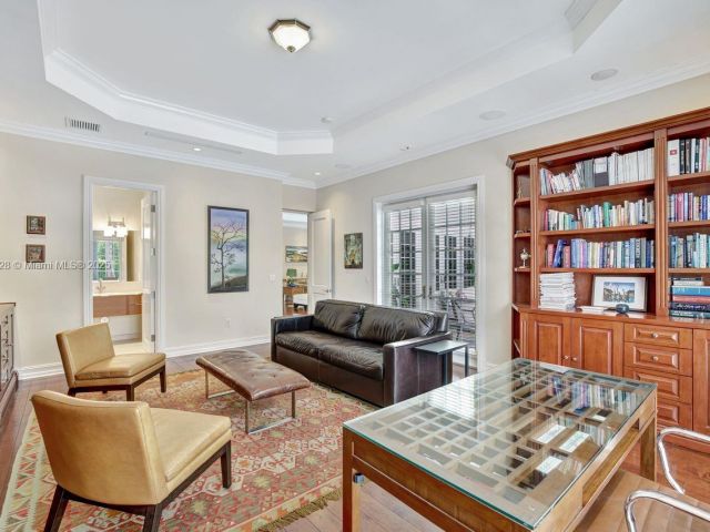 Дом в аренду по адресу 797 Ridgewood Rd - фото 5975693