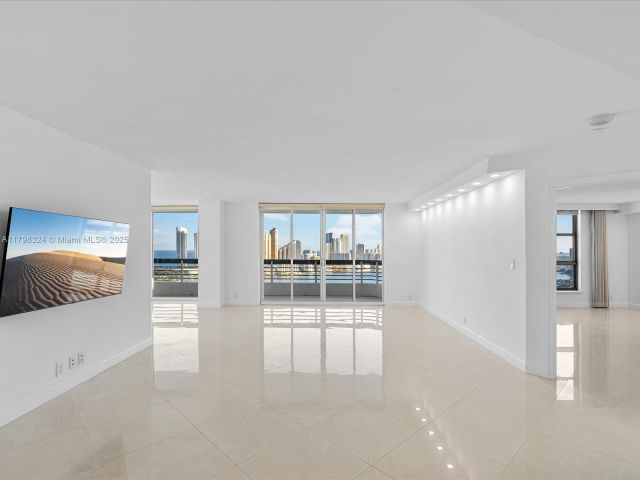 Продажа квартиры #3310 (LPH10) - фото 5985077