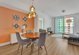 Квартира #2105W