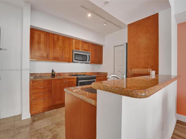 Продажа квартиры #2105W - фото 7431367