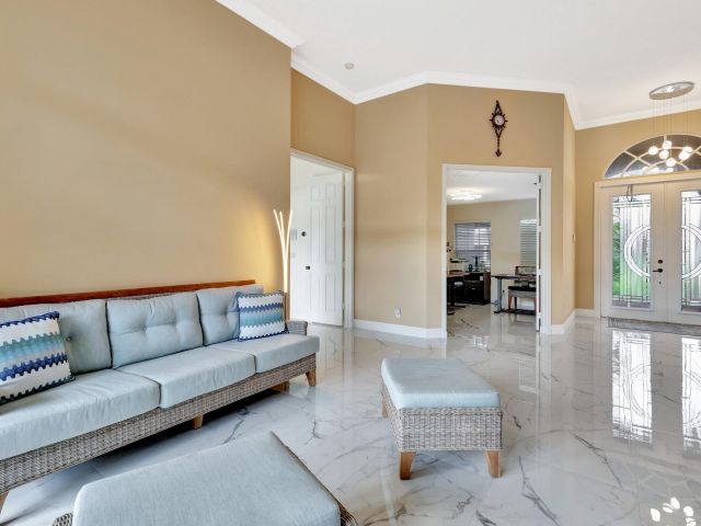 Продажа дома по адресу 19236 Bay Leaf Court - фото 6015491