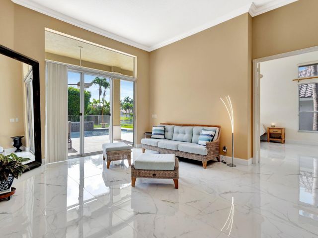 Продажа дома по адресу 19236 Bay Leaf Court - фото 6015494