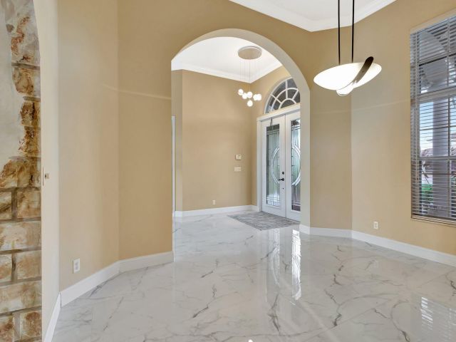 Продажа дома по адресу 19236 Bay Leaf Court - фото 6015499