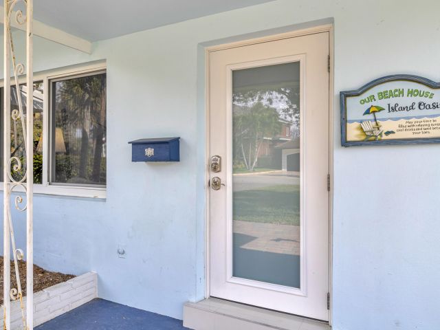 Дом в аренду по адресу 348 SE 18th Avenue - фото 5982758