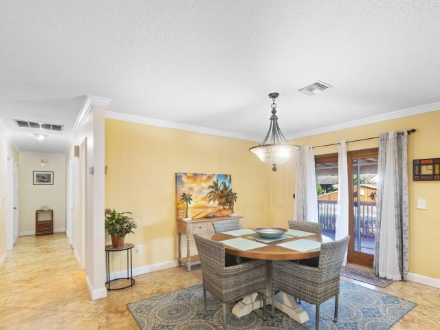 Дом в аренду по адресу 1059 Carambola Circle - фото 5983001