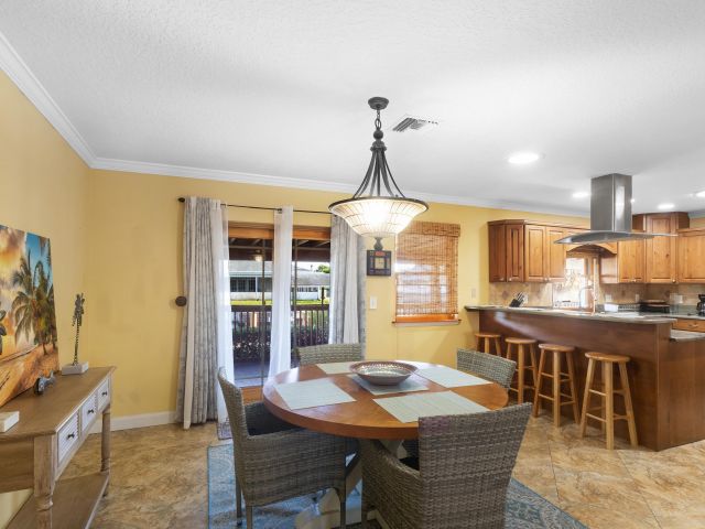 Дом в аренду по адресу 1059 Carambola Circle - фото 5983003