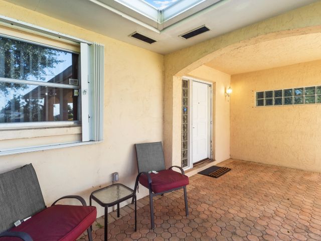 Дом в аренду по адресу 1059 Carambola Circle - фото 5983007