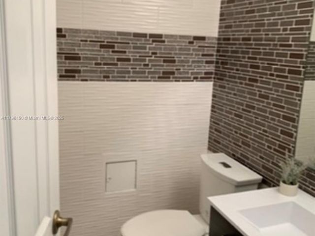 Продажа квартиры #1228 - фото 5980354