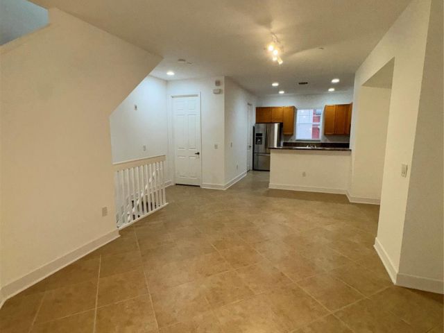 Продажа дома по адресу 1033 NE 17th Way 605 - фото 5981455