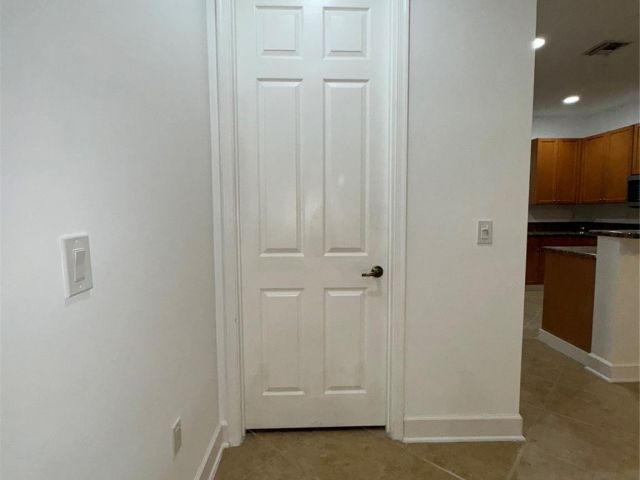 Продажа дома по адресу 1033 NE 17th Way 605 - фото 5981463