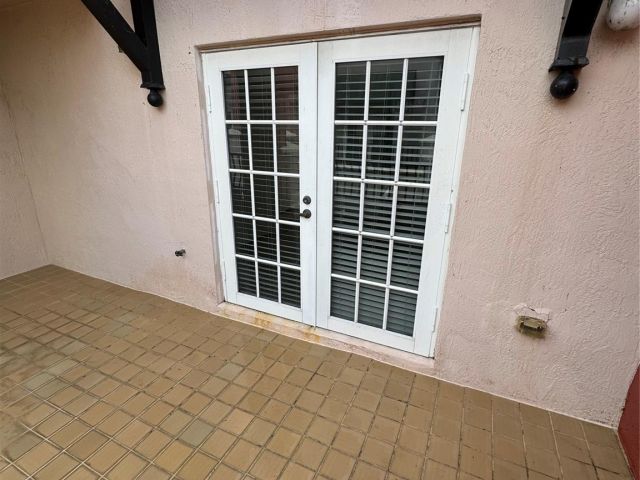 Продажа дома по адресу 1033 NE 17th Way 605 - фото 5981468