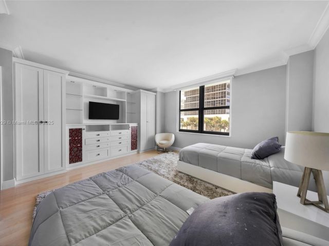 Продажа квартиры #5S - фото 5997223