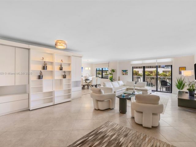 Продажа квартиры #5S - фото 5997241