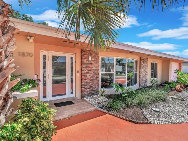 Продажа дома по адресу 1870 NE 197th Ter - фото 5996980