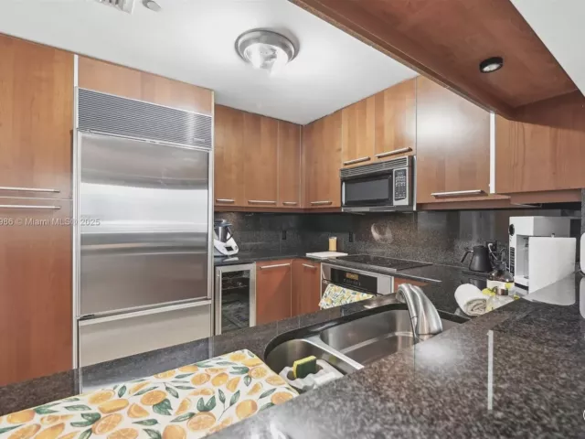 Продажа квартиры #1009 - фото 6007175