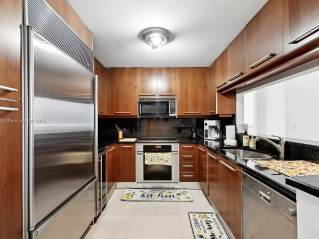 Продажа квартиры #1009 - фото 6007176