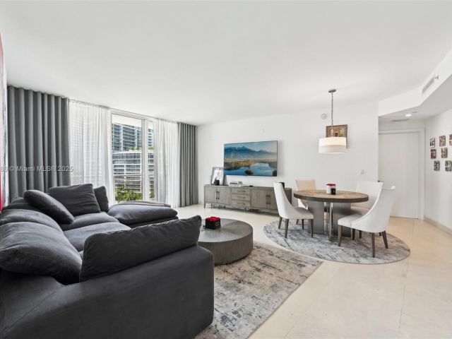 Продажа квартиры #1009 - фото 6007178