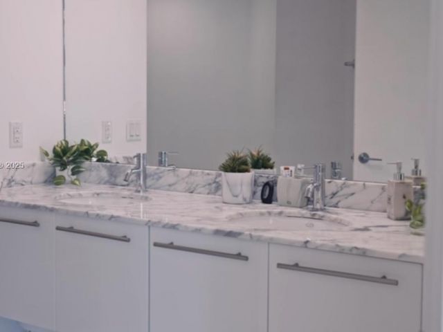 Продажа квартиры #1907 - фото 6088661