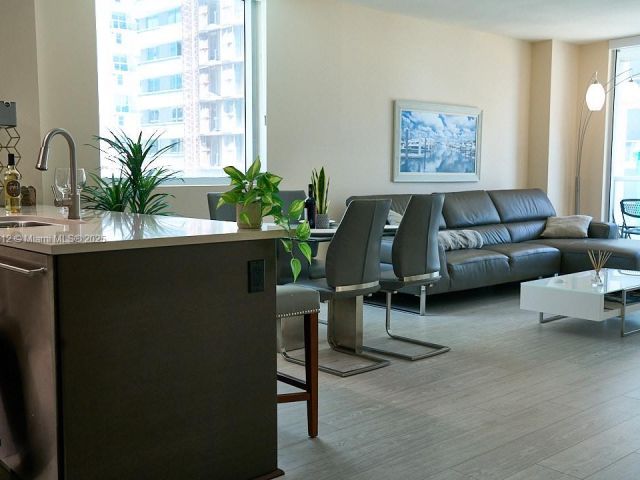 Продажа квартиры #1907 - фото 6088667