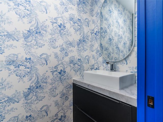 Дом в аренду по адресу 408 NW 52nd St 408 - фото 6031470