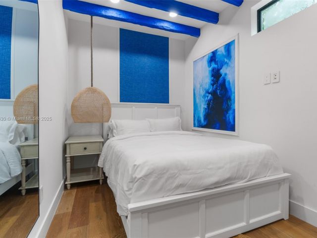 Дом в аренду по адресу 408 NW 52nd St 408 - фото 6031473