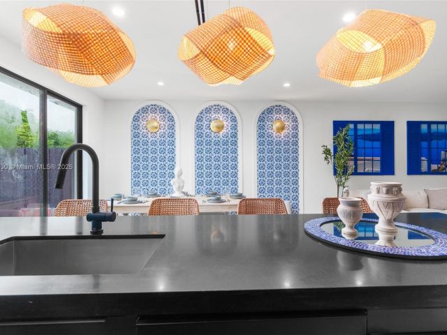 Дом в аренду по адресу 408 NW 52nd St 408 - фото 6031481