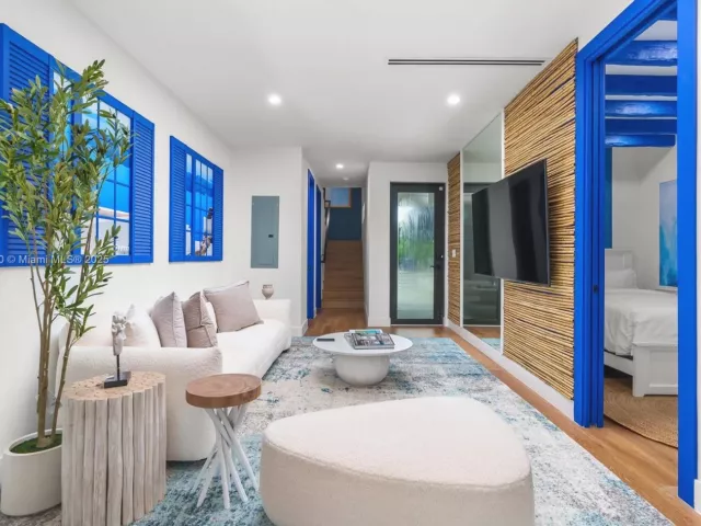 Дом в аренду по адресу 408 NW 52nd St 408 - фото 6031478