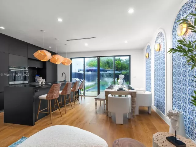 Дом в аренду по адресу 408 NW 52nd St 408 - фото 6031487