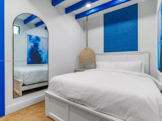 Дом в аренду по адресу 408 NW 52nd St 408 - фото 6031472