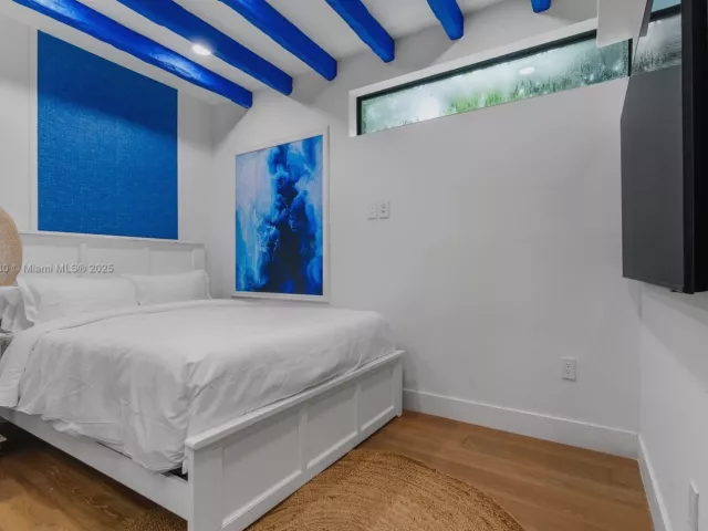 Дом в аренду по адресу 408 NW 52nd St 408 - фото 6031474