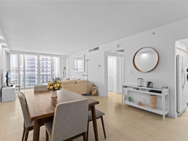 Продажа квартиры #1614 - фото 6011215