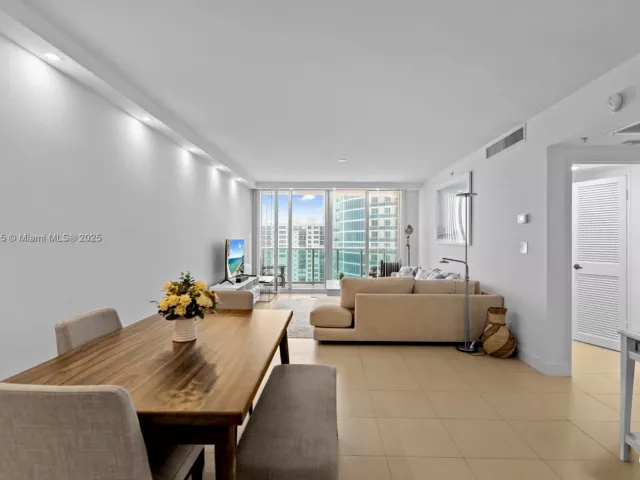 Продажа квартиры #1614 - фото 6011213