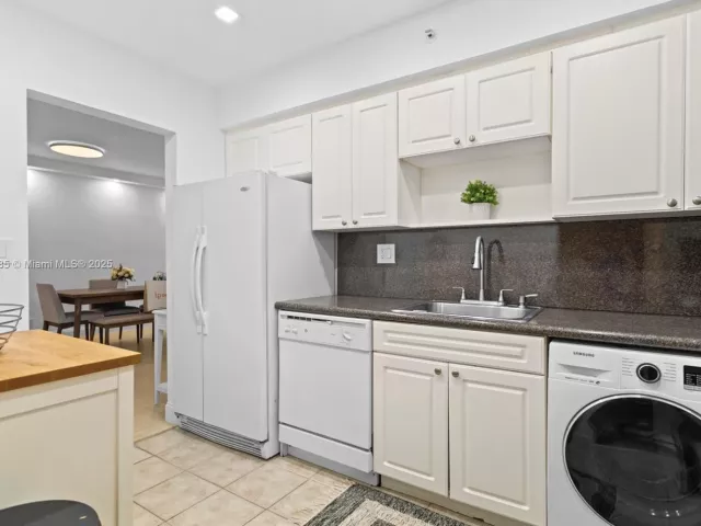 Продажа квартиры #1614 - фото 6011209